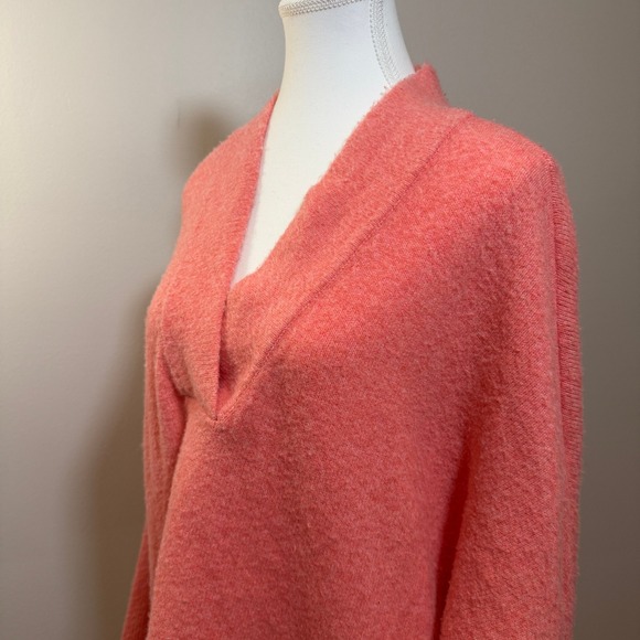 Anthropologie V-Neck Pullover Sweater Women Size M Coral Batwing Sleeve - Picture 2 of 9